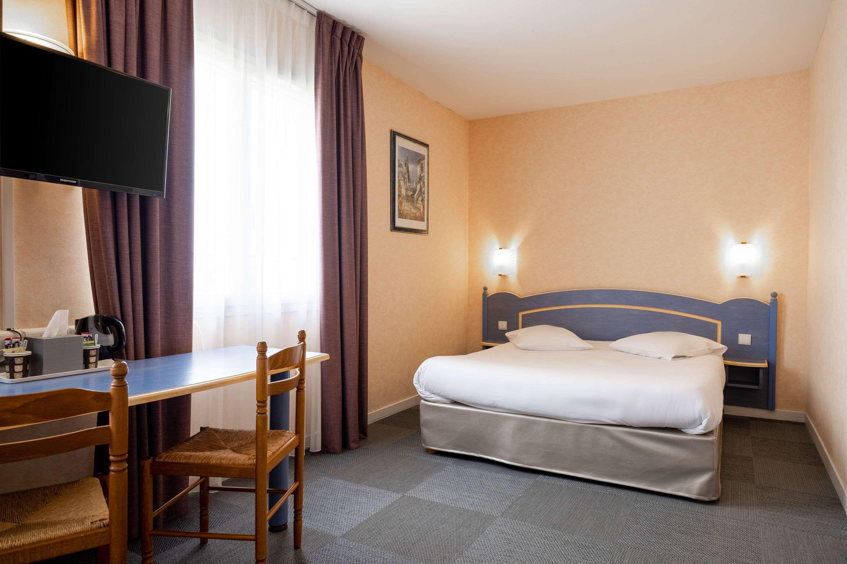 The Originals City, Des Arenes, Hotel