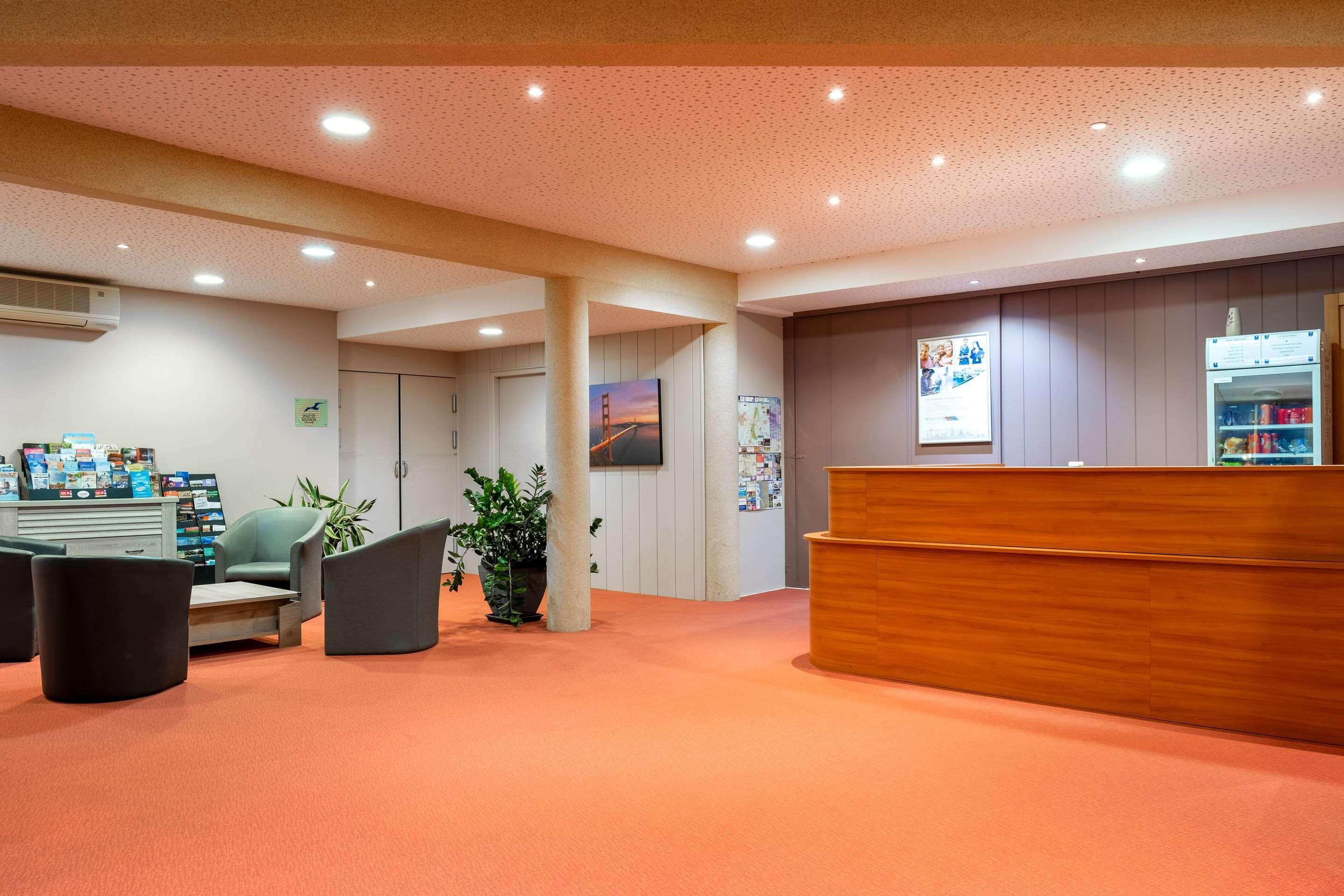Hotel The Originals City, Des Arenes, 3*