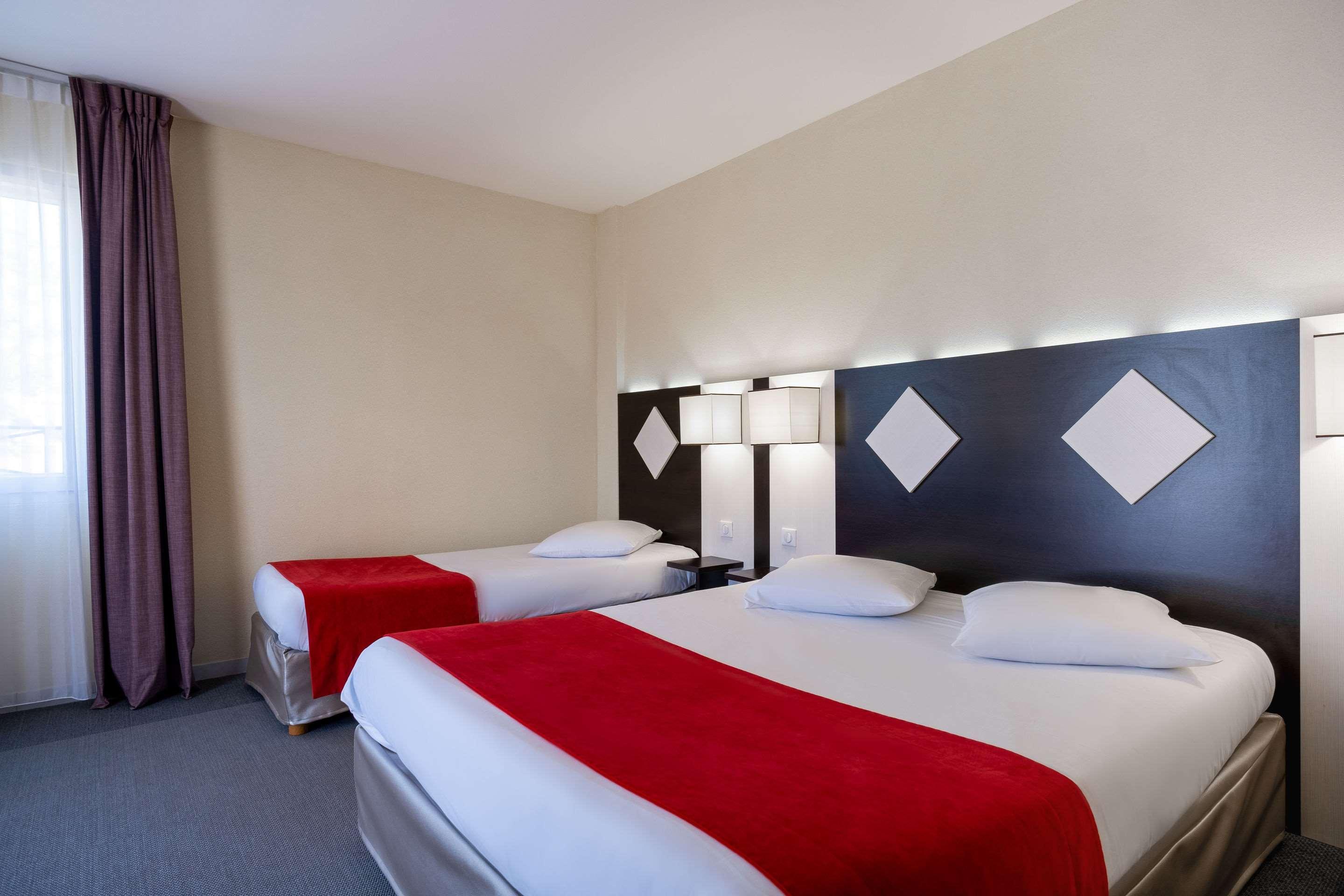 Hotel The Originals City, Des Arenes, Saintes